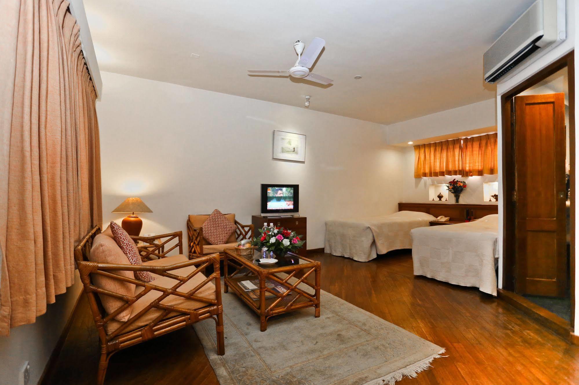 Summit Hotel Lalitpur Eksteriør billede